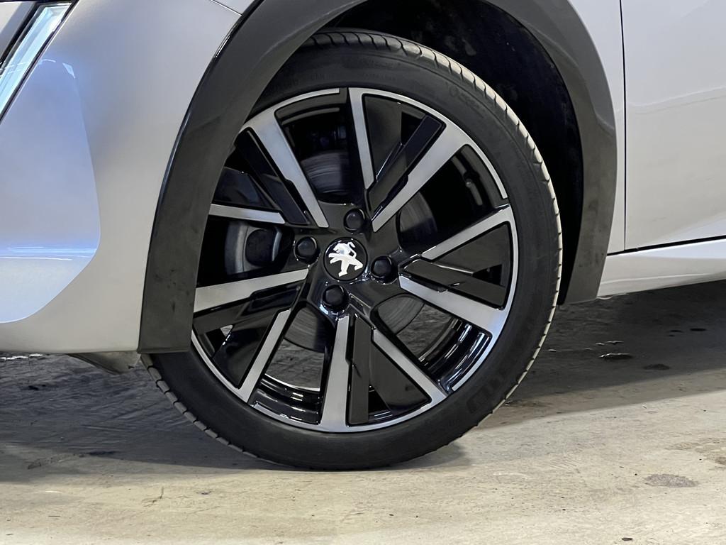 Peugeot 208 1.2 Turbo GT | Navigatie/Android/Apple Carplay |, Voorwielaandrijving, Gebruikt, Handgeschakeld, 3 cilinders