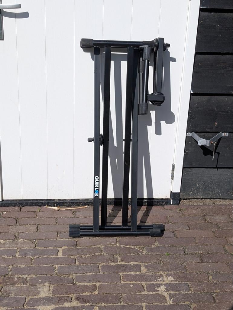 Quiklok T 22 dubbel uitgevoerd keyboardstatief, Muziek en Instrumenten, Ophalen, Gebruikt, Instrumentstandaard, Keyboard of Synthesizer