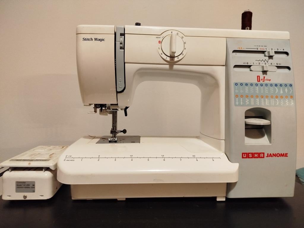 Usha Janome Naaimachine Model 419S & 423S - Zeer Goede Staat, Hobby en Vrije tijd, Ophalen, Zo goed als nieuw, Naaimachine, Janome