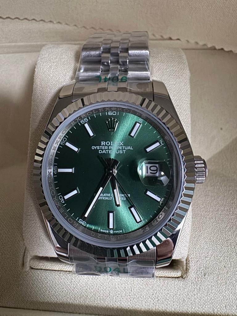 Rolex Datejust 41 ref. 126334 mint green dial, Sieraden, Tassen en Uiterlijk, Staal, Polshorloge, Nieuw, Ophalen of Verzenden