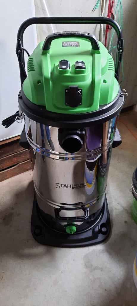 Stahlwerk Wet & Dry Vacuum Cleaner (nieuw), Witgoed en Apparatuur, Stofzuigers, Ophalen, Nieuw, 2000 watt of meer, Waterstofzuiger