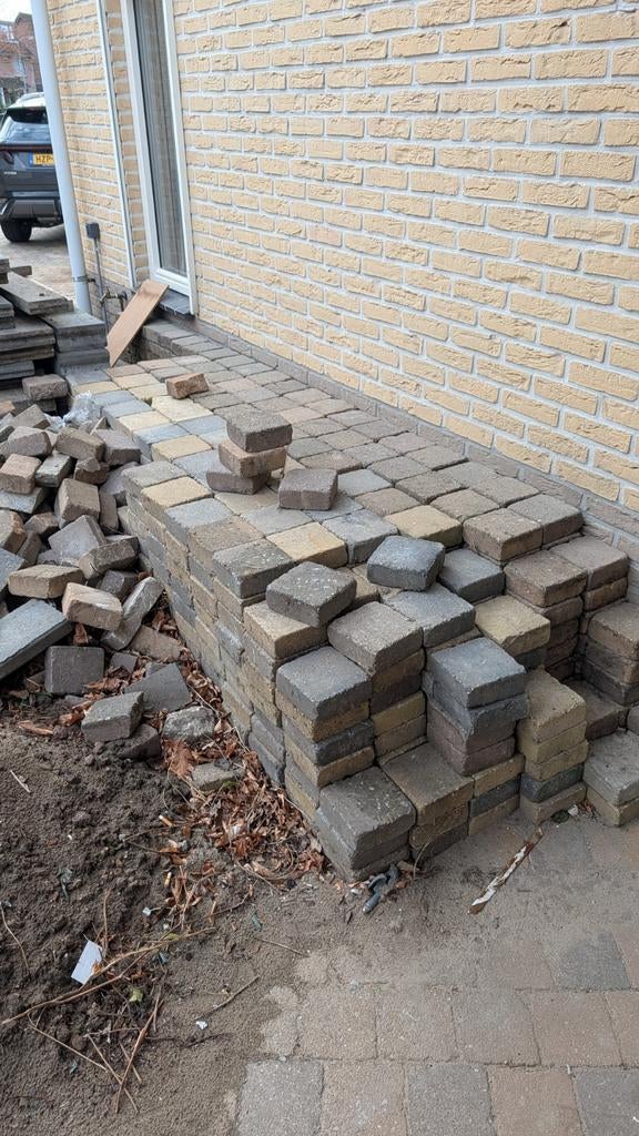 Gebruikte betonnen klinkers +- 1900 stuks 35m2, Ophalen, Gebruikt, Klinkers, 10 m² of meer
