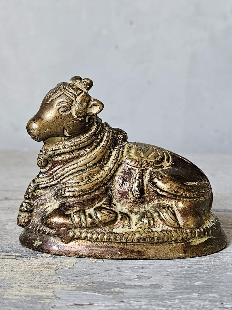 Bronzen sculptuur heilige koe, Antiek en Kunst, Antiek | Koper en Brons, Ophalen of Verzenden, Brons