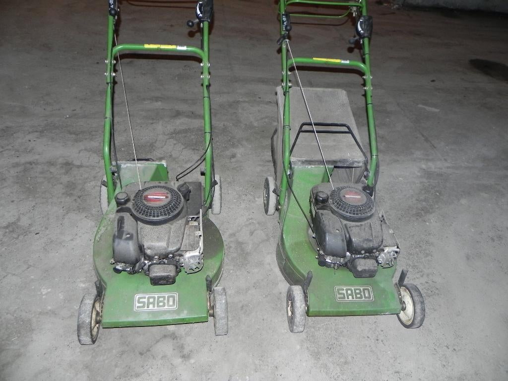 Grasmaaier benzine + opvangbak 2 st, Tuin en Terras, Ophalen, Cirkelmaaier, Gebruikt, Opvangbak