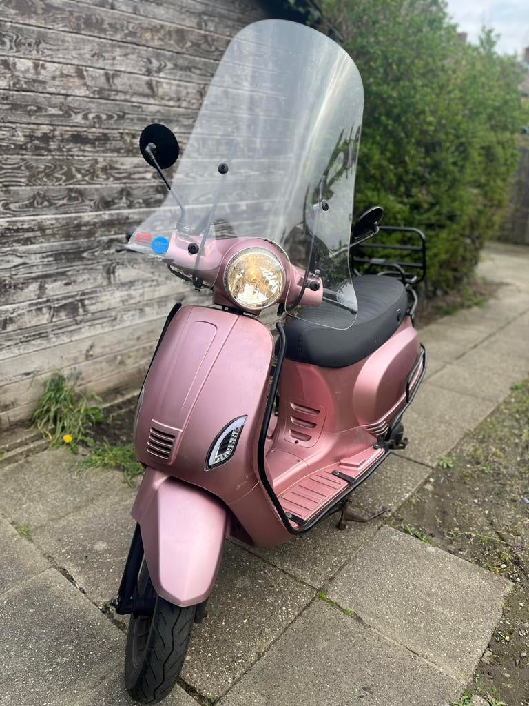 Vespa look a like scooter, Ophalen, Gebruikt, Benzine