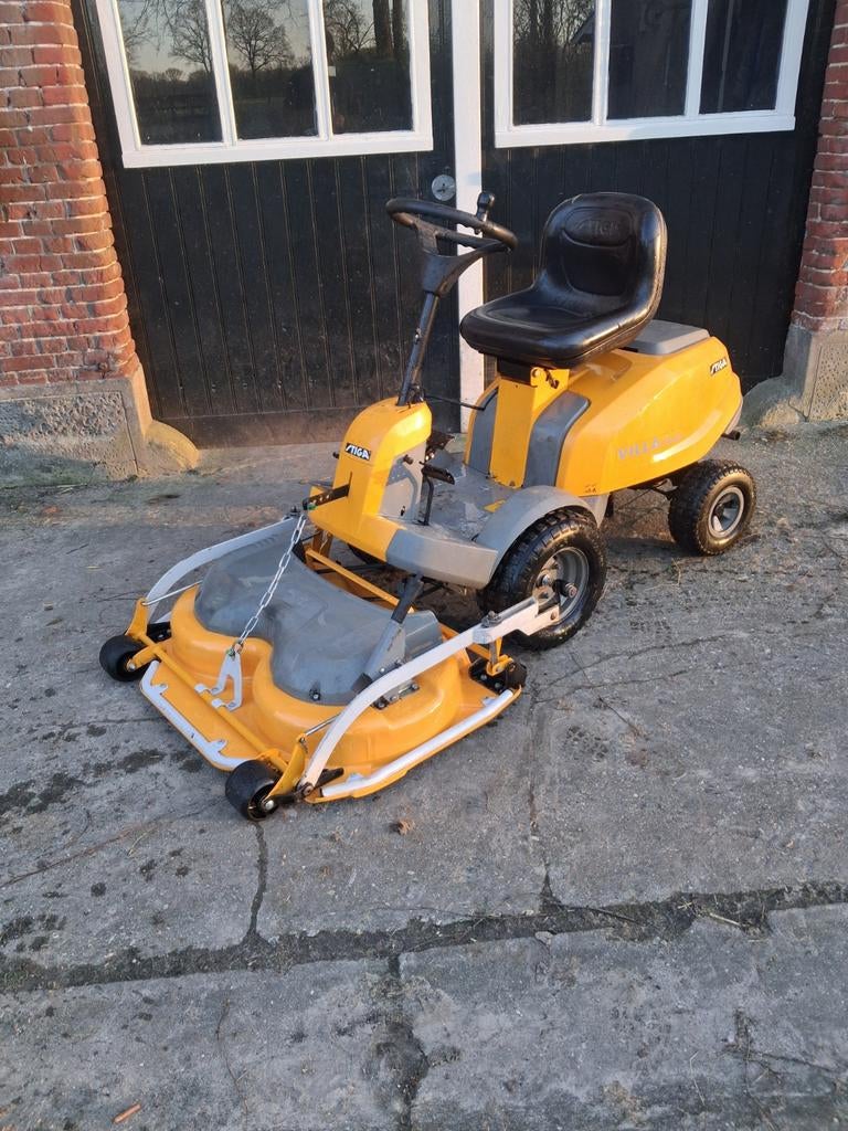 Stiga villa 14 hst 95cm maaidek, Ophalen, Maaier