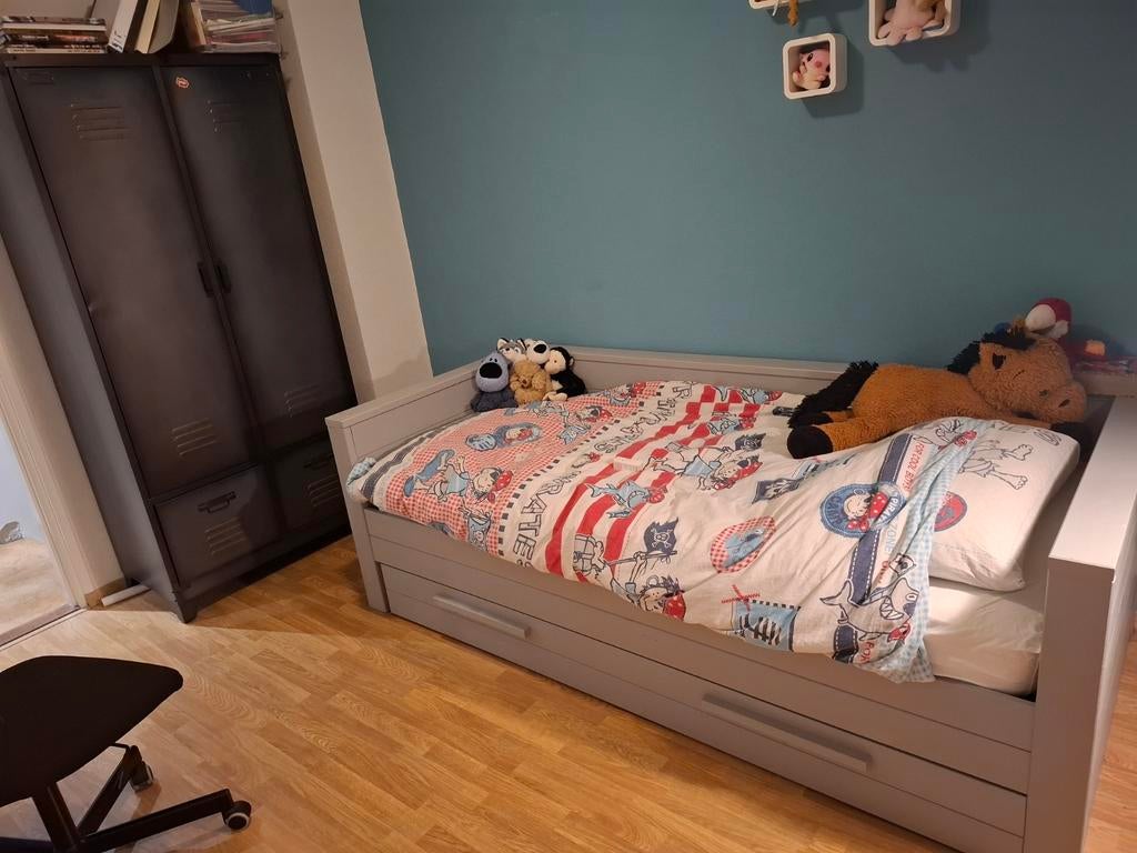 Leuk 1-persoonsbed, nachtkastje en stoere kast, Ophalen of Verzenden, Gebruikt, Eenpersoons