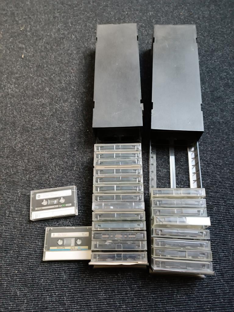 23 muziek cassettes TDK+Philips incl 2 opbergdozen, Ophalen, Gebruikt, Overige genres, 2 t/m 25 bandjes
