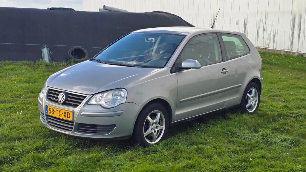 Volkswagen Polo 1.2  2006 Grijs / APK / NAP / AIRCO/, Auto's, Voorwielaandrijving, Euro 5, Stof, Zwart