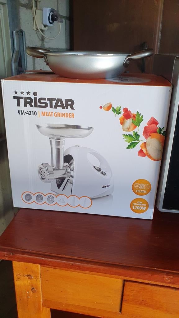 Tristar Meat Grinder nieuw, Ophalen, Nieuw, 3 snelheden of meer