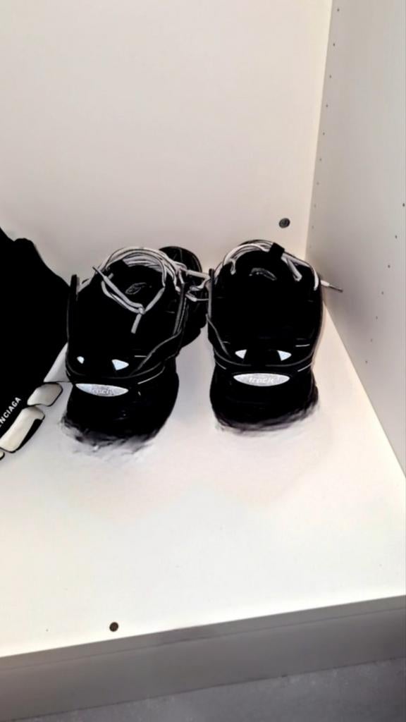 Balenciaga tracks zwart/wit maat 41, Zwart, Ophalen of Verzenden, Sneakers of Gympen, Gedragen