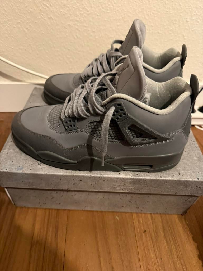 Air jordan 4 wet cement maat 43, Kleding | Heren, Schoenen, Ophalen of Verzenden, Zo goed als nieuw, Wit