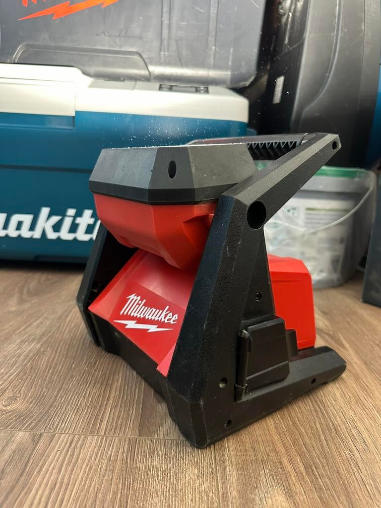 Milwaukee, Ophalen, Zo goed als nieuw