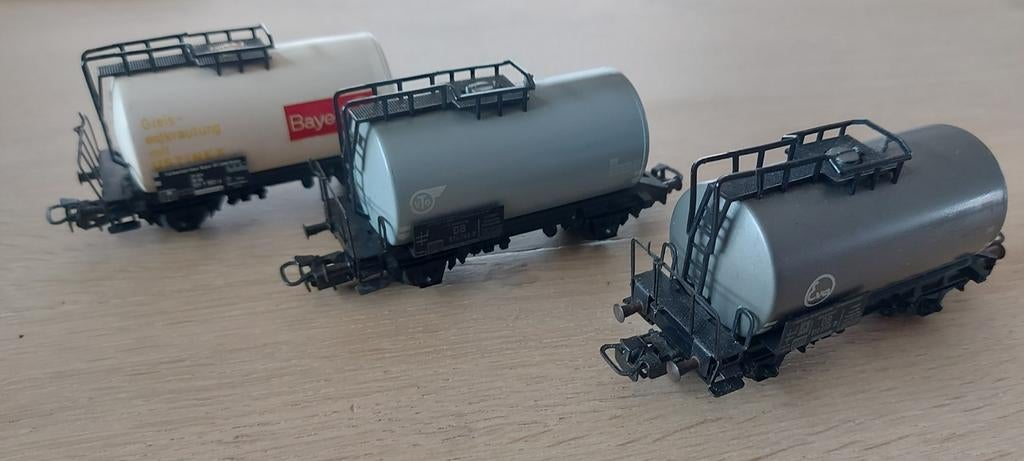 Märklin DB/VTG/EVA/Bayer olietankwagens 4642,4645,4647, Ophalen of Verzenden