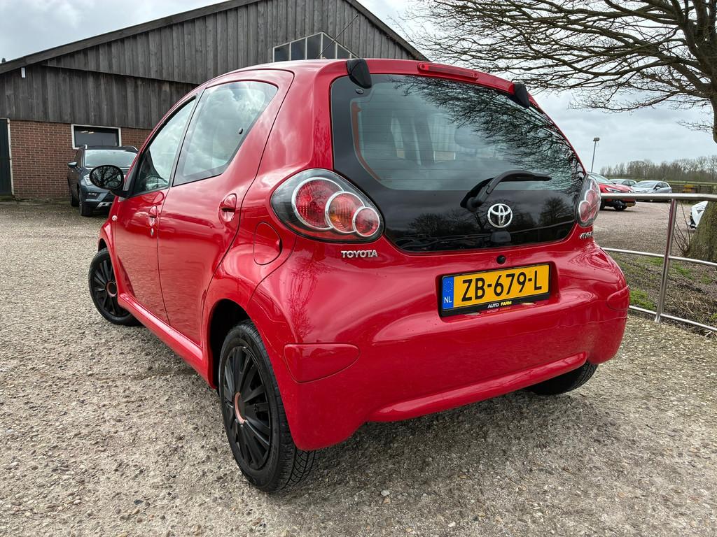 Toyota Aygo 1.0-12V Access | 5-Deurs + Airco nu € 2.975,-!, Voorwielaandrijving, Euro 5, Stof, Gebruikt