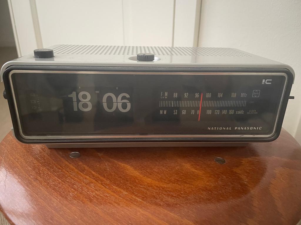 Vintage National Panasonic flip clock wekkerradio jaren '70, Ophalen, Gebruikt