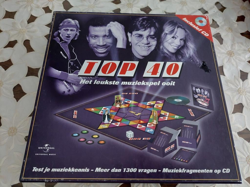 Top 40 Het Leukste Muziekspel Ooit. Compleet., Hobby en Vrije tijd, Gezelschapsspellen | Bordspellen, Vijf spelers of meer, Ophalen of Verzenden