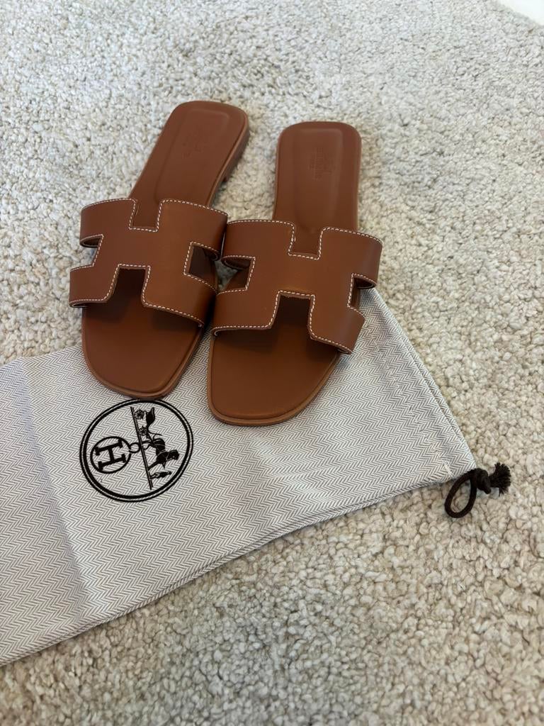 Hermes slippers, Kleding | Dames, Schoenen, Slippers, Bruin, Nieuw, Ophalen of Verzenden