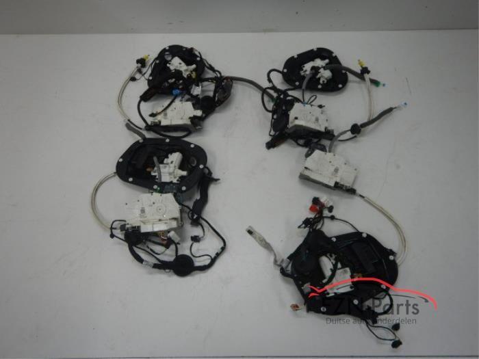 Audi A7 4K Servosluiting Soft close Set Voor+achter, Auto-onderdelen, Ophalen of Verzenden, Gebruikt
