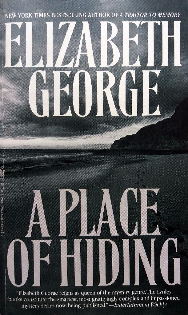 Elizabeth George - A Place of Hiding (ENGELSTALIG), Ophalen of Verzenden, Gelezen, Fictie