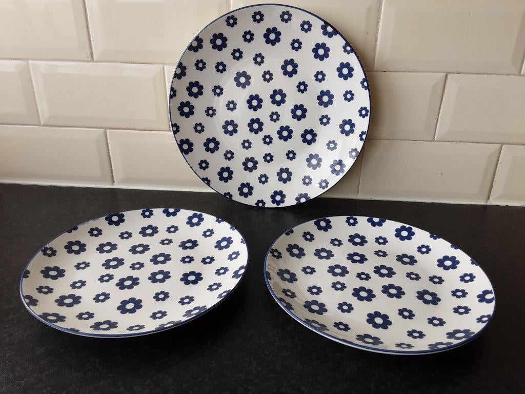 LOFT borden met boemetjes, Overige materialen, Ophalen of Verzenden, Zo goed als nieuw, Bord(en)