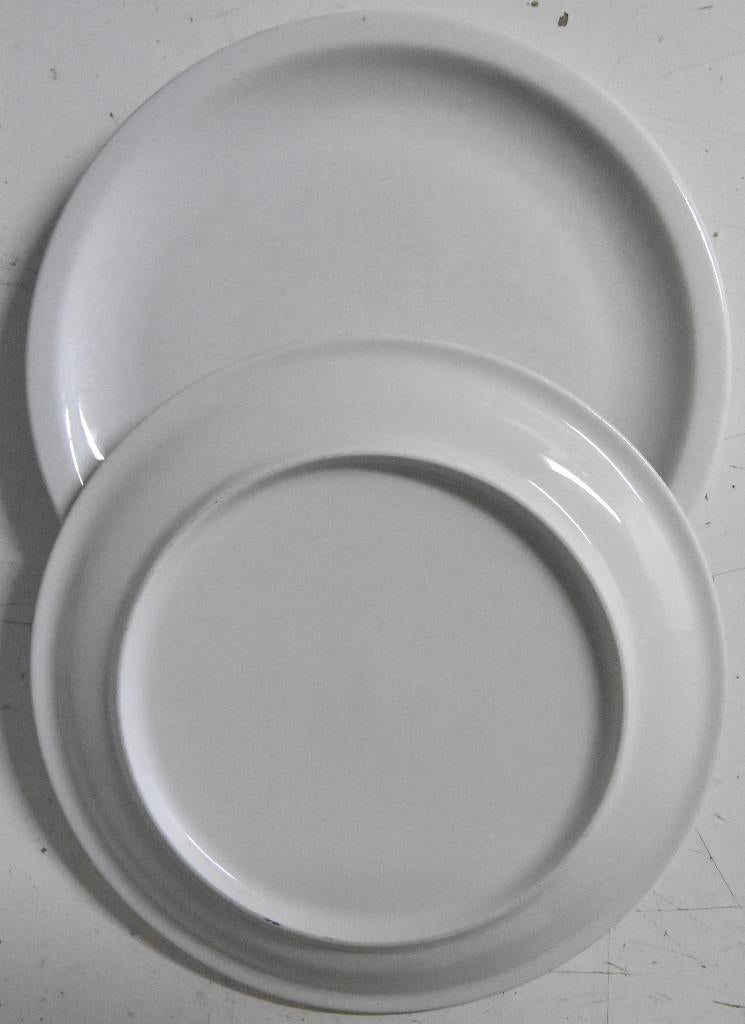 2 Mosa ontbijt servies bord wit 1 extra merkloos bord gratis, Keramiek, Ophalen of Verzenden, Zo goed als nieuw, Bord(en)