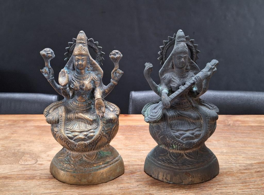 paar antieke bronzen beelden Lakshmi en Saraswati h= 22,5cm, Ophalen of Verzenden, Brons
