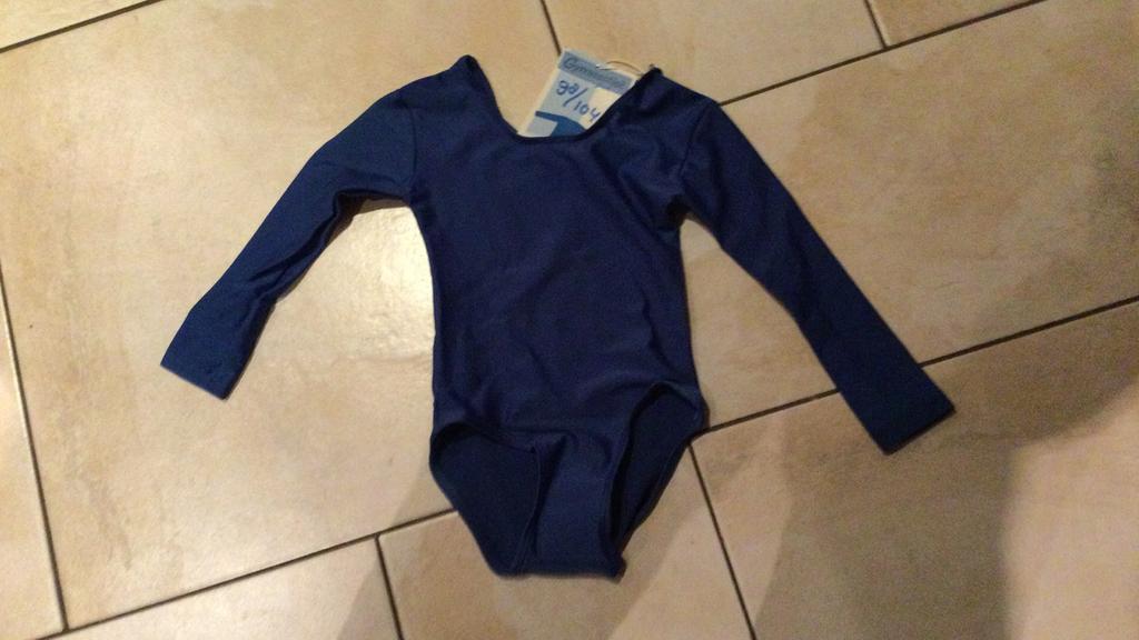 Turnpakje nieuw maat 98/104, Sport en Fitness, Turnen, Kleiner dan kindermaat 122, Ophalen of Verzenden, Nieuw, Roze