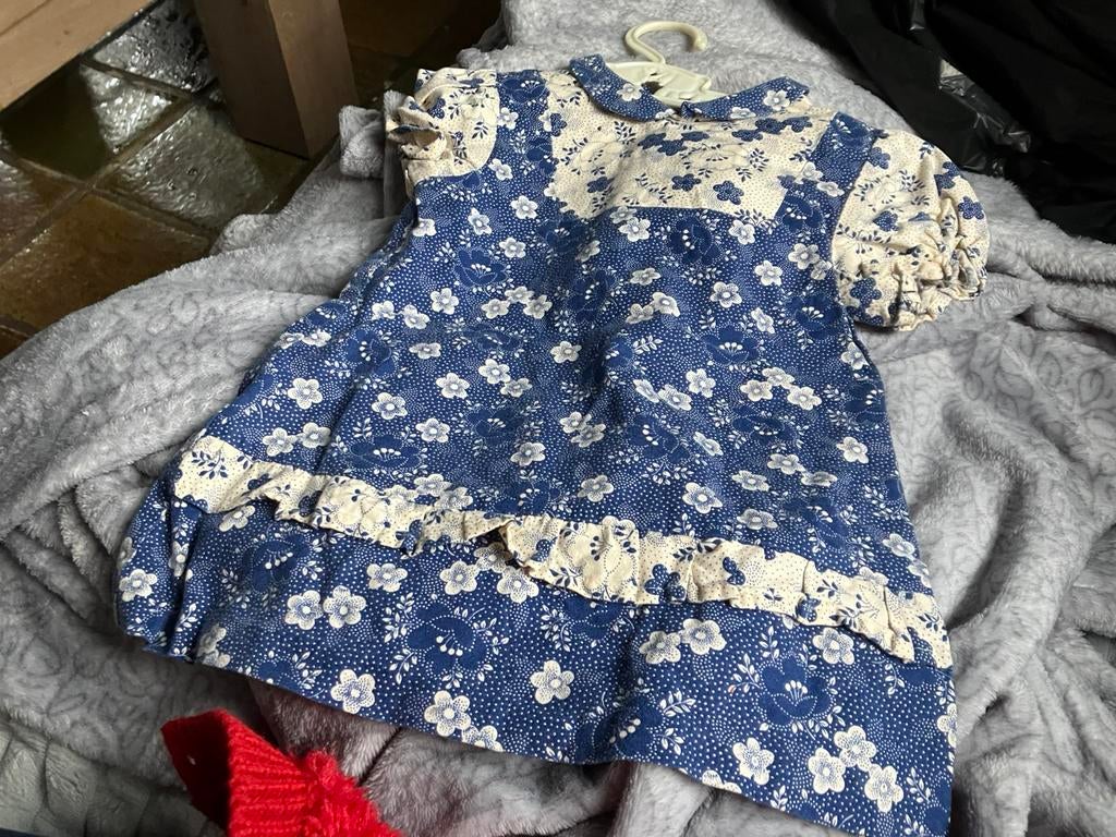 Jurkje voor kindje van 1 jaar., Antiek en Kunst, Antiek | Kleding en Accessoires, Ophalen of Verzenden