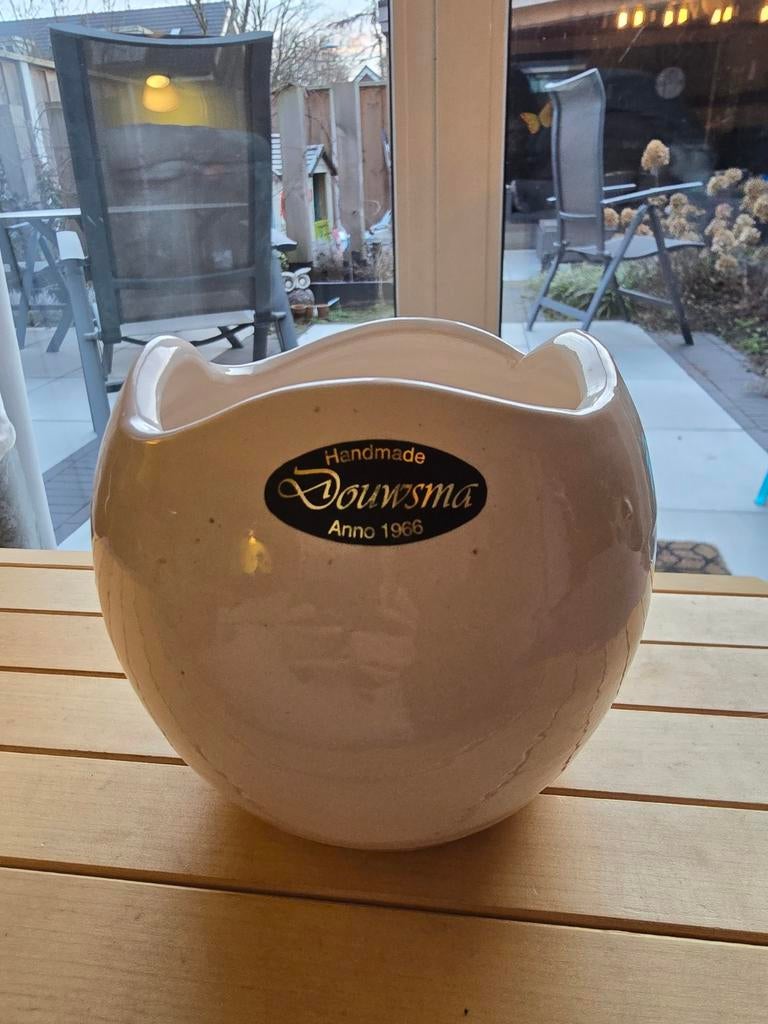 Originele Henk Douwsma Vaas/Pot - Zeer Goede Staat, Wit, Aardewerk of Porselein, Ophalen of Verzenden, Zo goed als nieuw