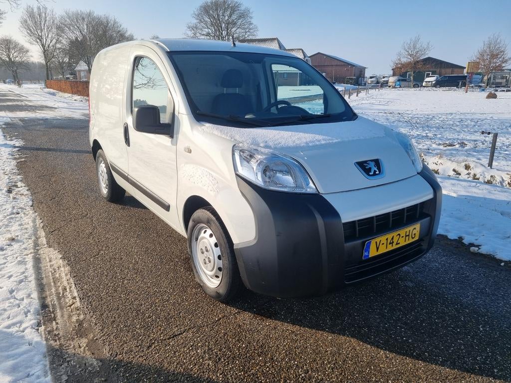 Peugeot Bipper 1.3 Hdi  59KW 2017 euro 6 106dkm!, Auto's, Bestelauto's, Stof, 4 cilinders, 400 kg, Origineel Nederlands