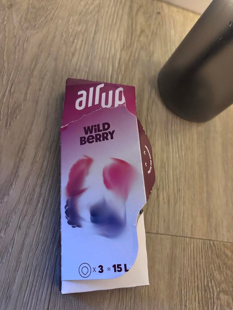 Air Up Fles + Wild Berry Pods, Ophalen of Verzenden, Zo goed als nieuw