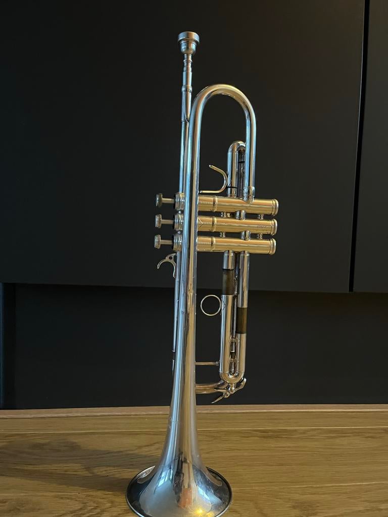 Zilveren Antoine Courtois Trompet in Goede Staat, Muziek en Instrumenten, Blaasinstrumenten | Trompetten, Zo goed als nieuw, Bes-trompet