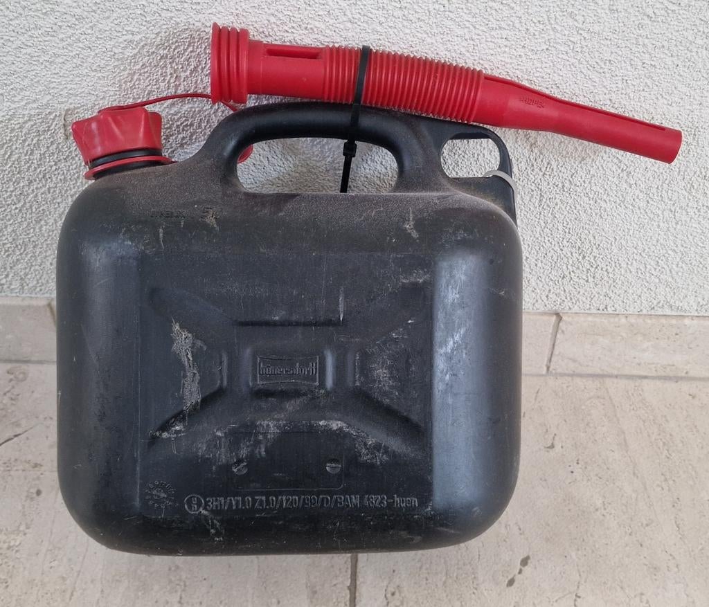 Hünersdorff Jerrycan 5L met Vulhulpstuk - Gebruikt, Ophalen of Verzenden, Gebruikt, Universele onderdelen
