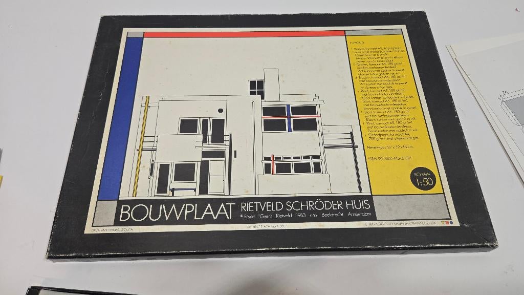 Bouwplaat Rietveld Schroder huis 1983, Antiek en Kunst, Kunst | Designobjecten, Ophalen of Verzenden