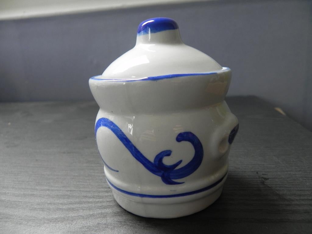 mosterdpotje Keuls aardewerk, Ophalen