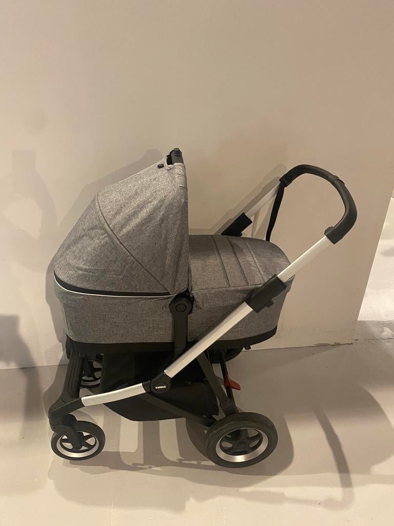 Thule Sleek (duowagen) -Grey Melange, Ophalen, Zo goed als nieuw, Overige merken