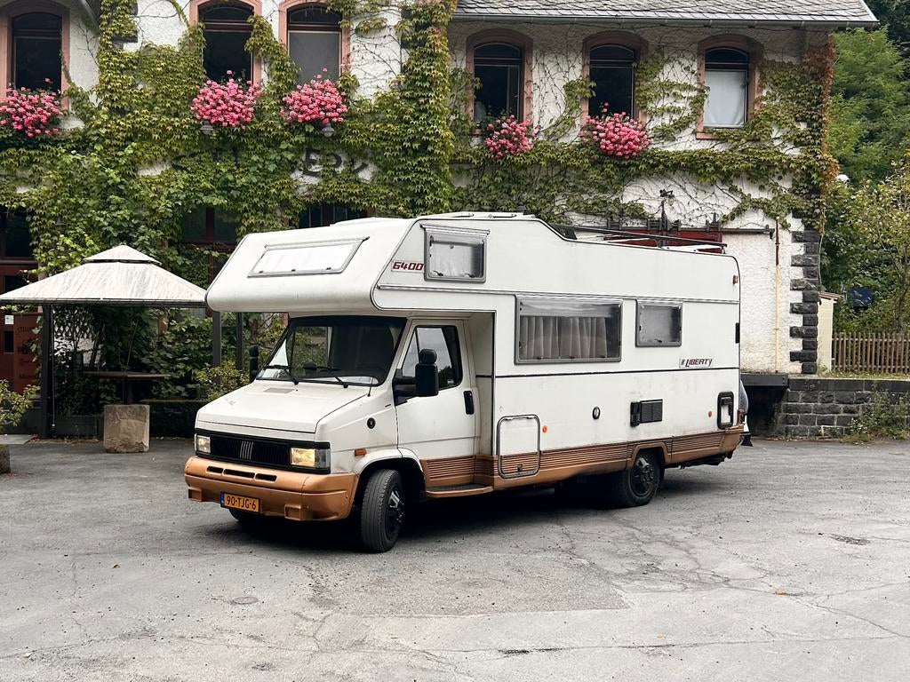 Gerenoveerde Fiat Ducato LMC6400, Koelkast, Chemisch toilet, Alkoof, Vloeistofverwarming