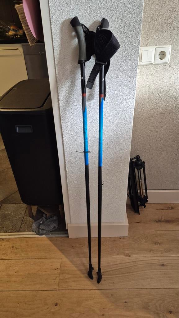 Nordic walking loop  stokken, Ophalen