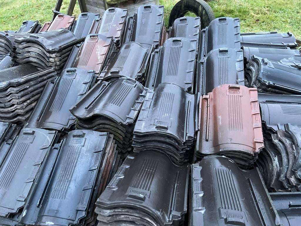 Gebruikte Van Oordt Dakpannen - 95m2 - Zwart/Donkergrijs, Doe-het-zelf en Verbouw, Dakpannen en Dakbedekking, Ophalen, Gebruikt