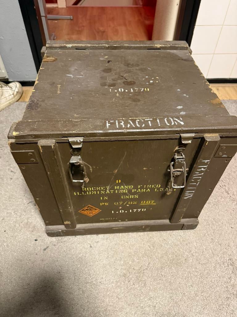 Kist uit het leger, Ophalen, Landmacht, Nederland, Kist of Geocache