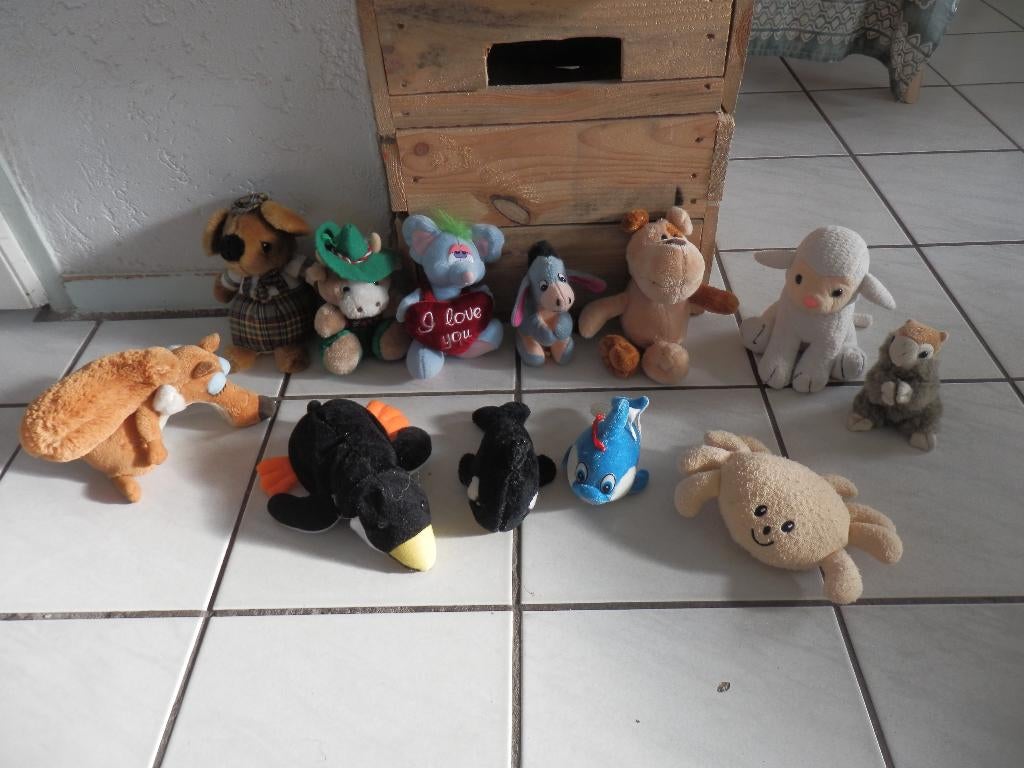 pluchen knuffels/dieren etc., Kinderen en Baby's, Speelgoed | Knuffels en Pluche, Zo goed als nieuw, Overige typen, Overige karakters