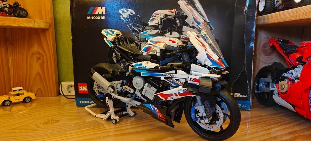 Lego Technic 42130 BMW M 1000 RR, Ophalen of Verzenden, Zo goed als nieuw