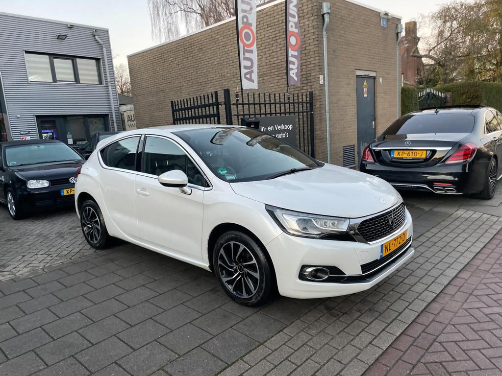 DS 4 Crossback 1.2 PureTech Business Trekhaak Airco Navi NAP, Gebruikt, 1199 cc, Leder en Stof, Wit