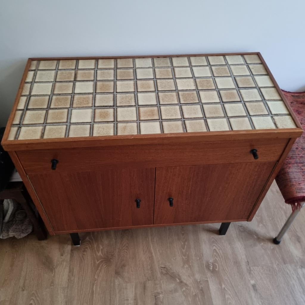 lockwood kastje/dressoir vintage met lichte gebruikssporen, Ophalen