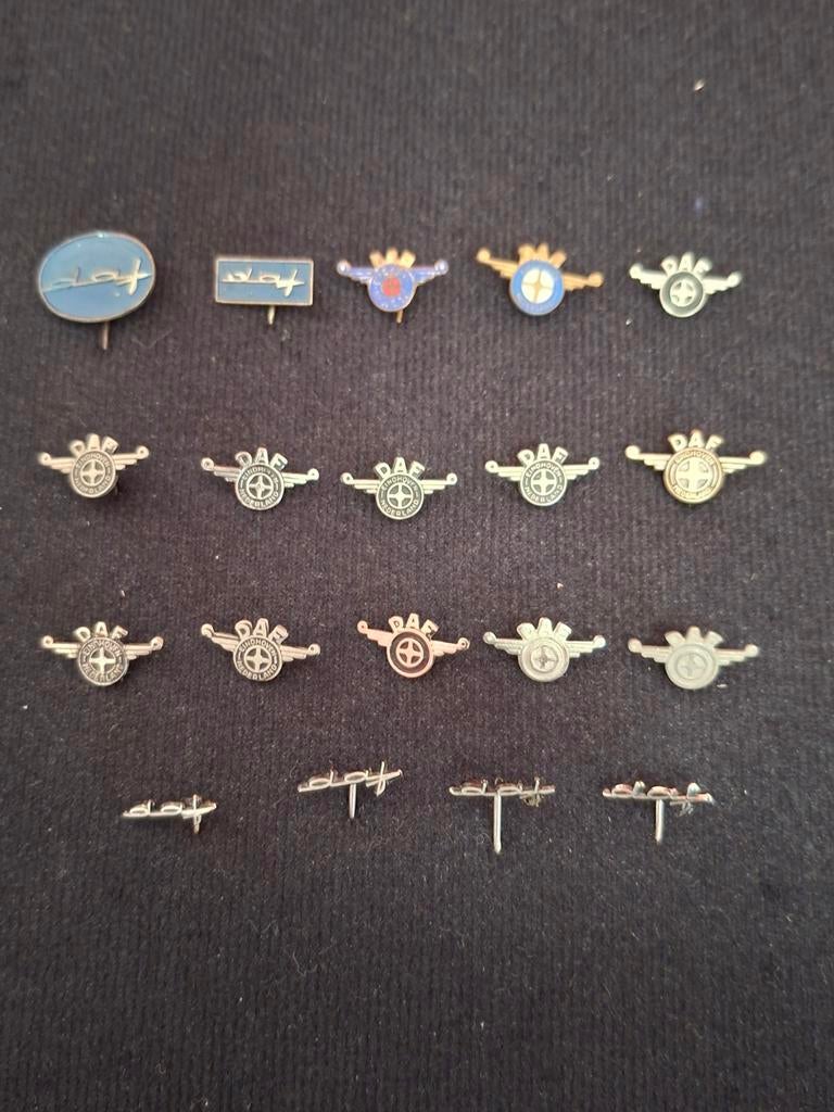 19 mooie DAF SPELDJES, Ophalen of Verzenden, Gebruikt, Merk