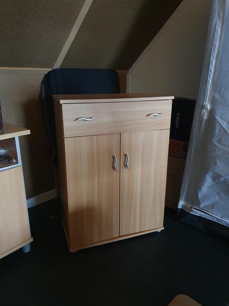 Houten opbergkast, Ophalen, Zo goed als nieuw