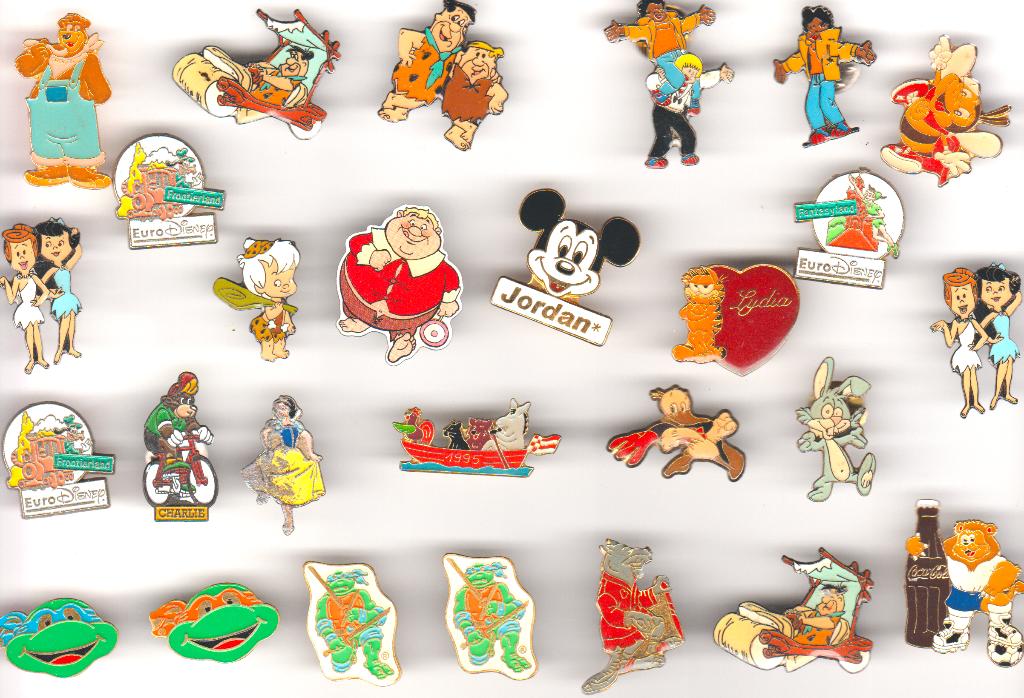 Vintage collectie strip-tekenfilm pins, Verzenden, Zo goed als nieuw, Overige onderwerpen