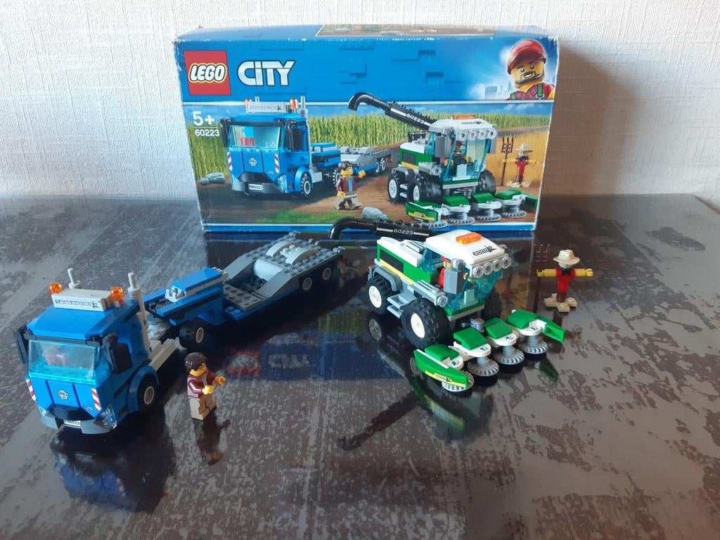 Lego City Vrachtwagen & Maaidorser - 60223, Ophalen of Verzenden, Zo goed als nieuw