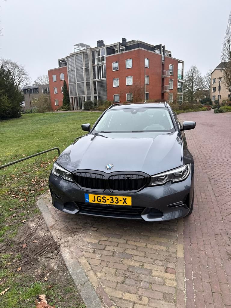BMW 3-Serie 330e 292pk Xdrive Aut 2021 Grijs 79000km, Auto's, BMW, Particulier, 3-Serie, Hybride Elektrisch/Benzine, Plug-in hybride